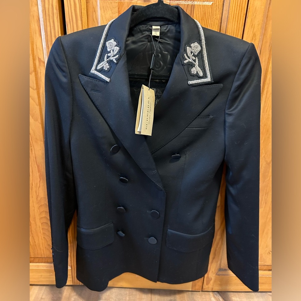 Burberry Blazer Authentic NWT.